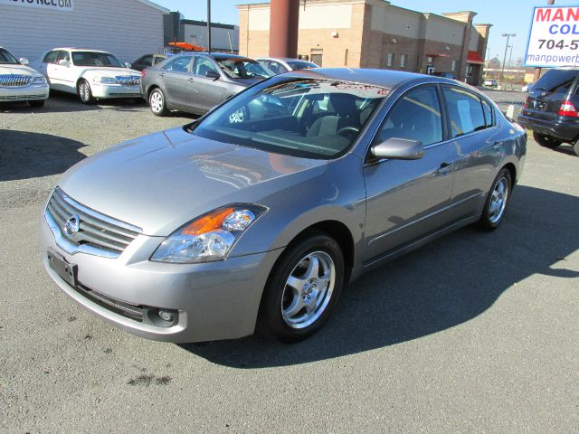 2007 Nissan Altima Pickupslt Quad Cab SWB 4WD 4x4 Truck