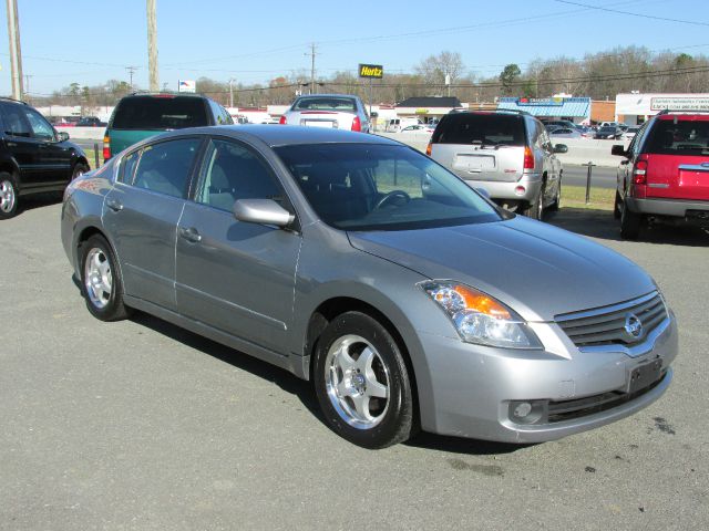 2007 Nissan Altima Pickupslt Quad Cab SWB 4WD 4x4 Truck