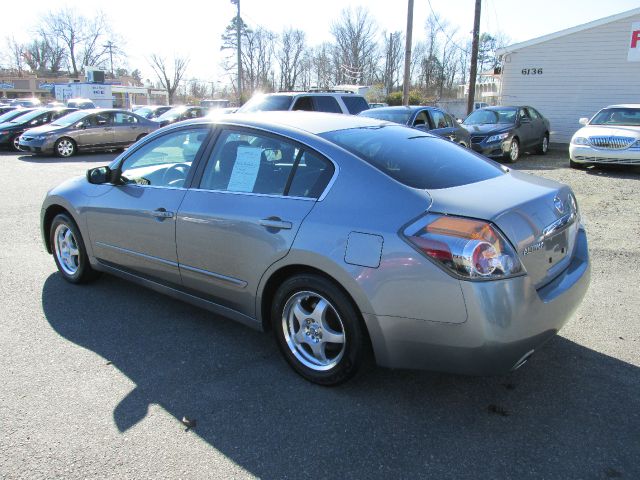 2007 Nissan Altima Pickupslt Quad Cab SWB 4WD 4x4 Truck