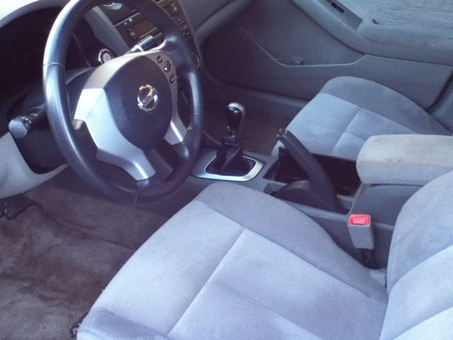 2007 Nissan Altima Pickupslt Quad Cab SWB 4WD 4x4 Truck