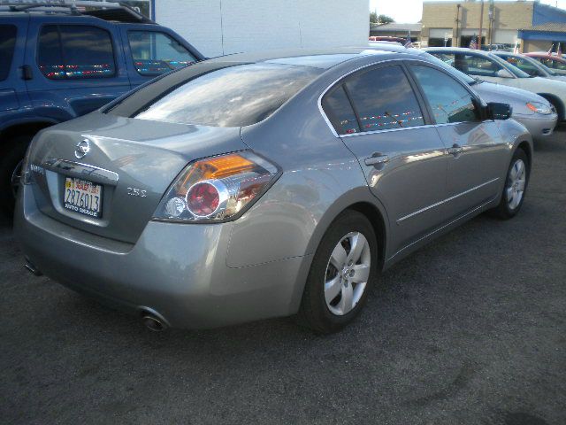 2007 Nissan Altima Pickupslt Quad Cab SWB 4WD 4x4 Truck
