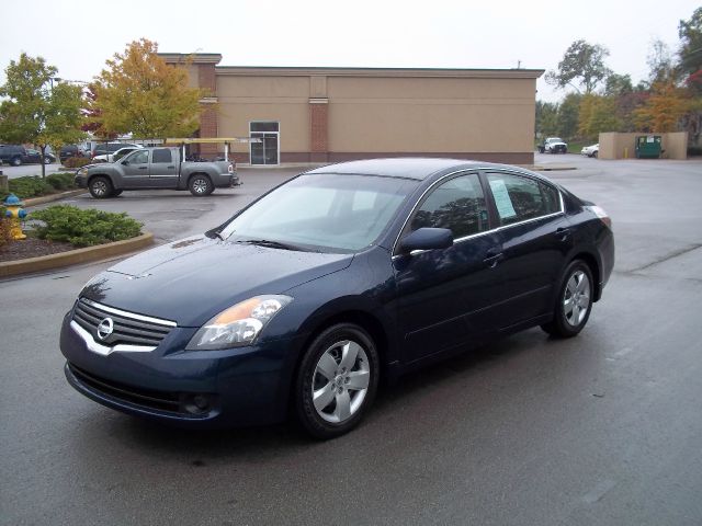 2007 Nissan Altima Pickupslt Quad Cab SWB 4WD 4x4 Truck