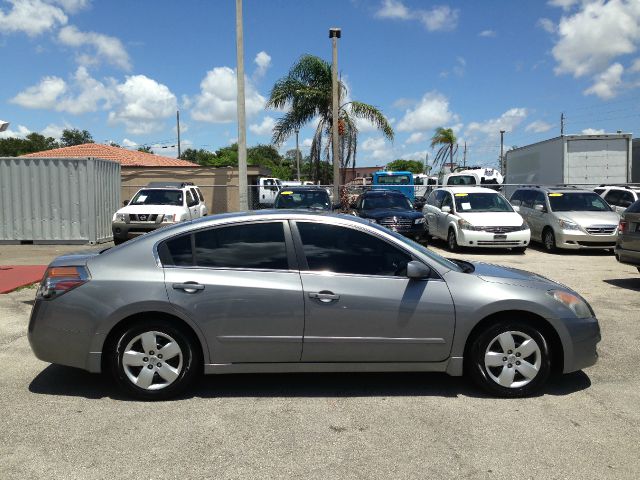 2007 Nissan Altima Pickupslt Quad Cab SWB 4WD 4x4 Truck