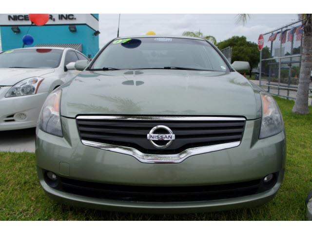 2007 Nissan Altima Pickupslt Quad Cab SWB 4WD 4x4 Truck