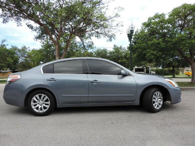 2007 Nissan Altima Pickupslt Quad Cab SWB 4WD 4x4 Truck