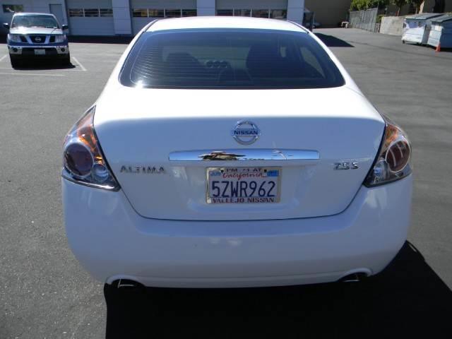 2007 Nissan Altima 4x4 Truck