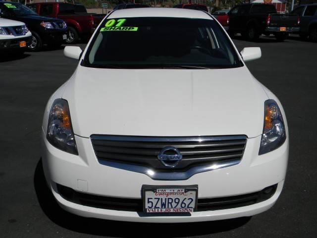 2007 Nissan Altima 4x4 Truck