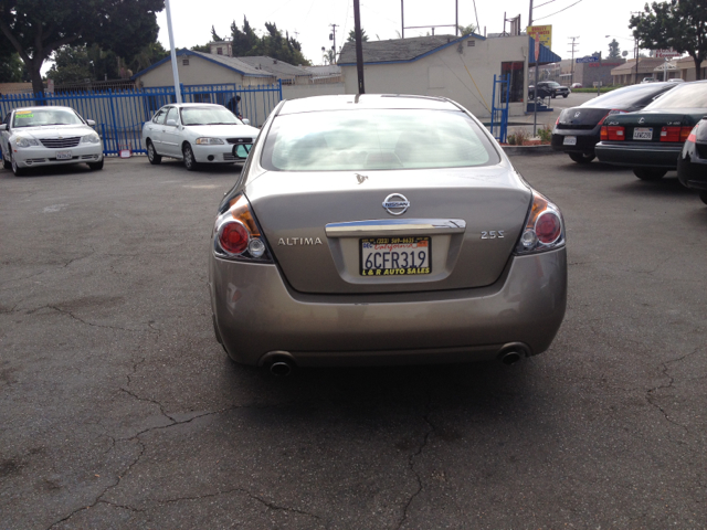 2007 Nissan Altima Pickupslt Quad Cab SWB 4WD 4x4 Truck