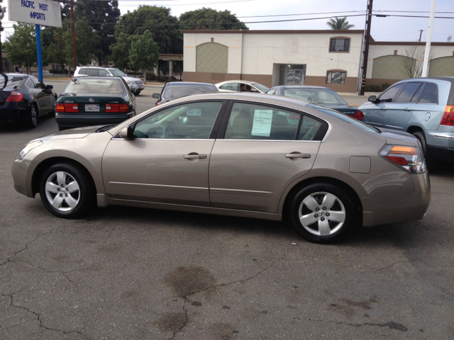 2007 Nissan Altima Pickupslt Quad Cab SWB 4WD 4x4 Truck