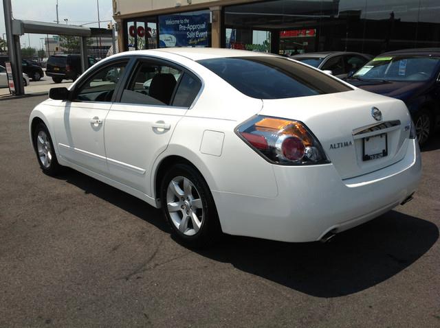 2007 Nissan Altima 2dr Cpe E350 RWD