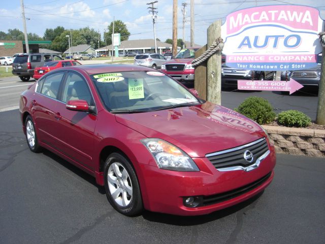 2007 Nissan Altima ST Pickup 4D 5 1/2 Ft