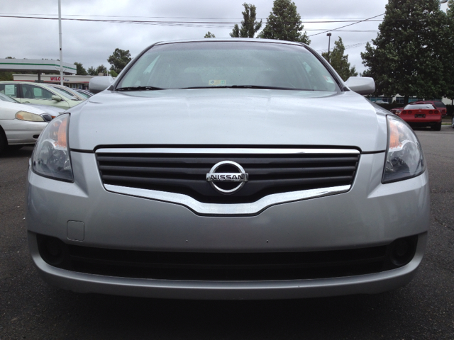 2007 Nissan Altima Pickupslt Quad Cab SWB 4WD 4x4 Truck