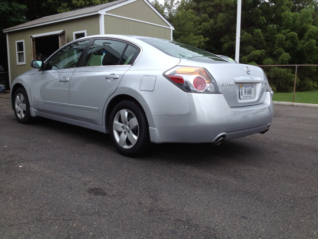 2007 Nissan Altima Pickupslt Quad Cab SWB 4WD 4x4 Truck