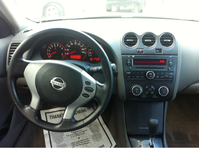 2007 Nissan Altima Pickupslt Quad Cab SWB 4WD 4x4 Truck