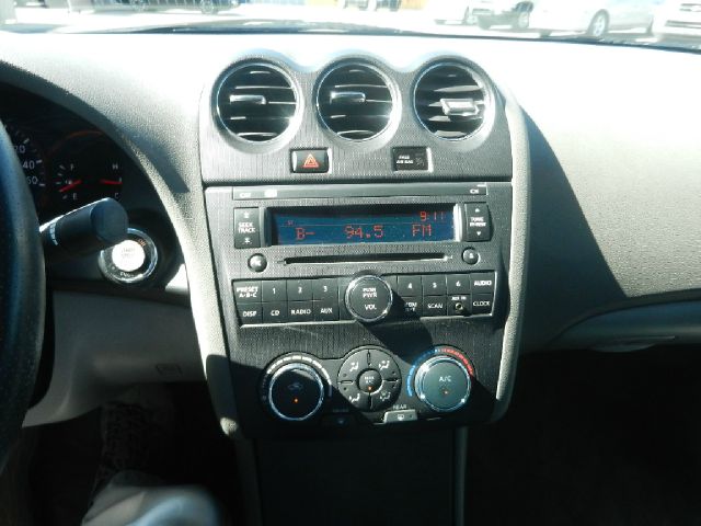 2007 Nissan Altima Pickupslt Quad Cab SWB 4WD 4x4 Truck