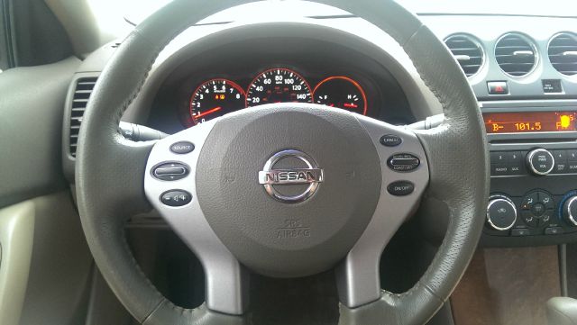 2007 Nissan Altima Pickupslt Quad Cab SWB 4WD 4x4 Truck