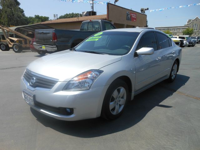 2008 Nissan Altima Pickupslt Quad Cab SWB 4WD 4x4 Truck