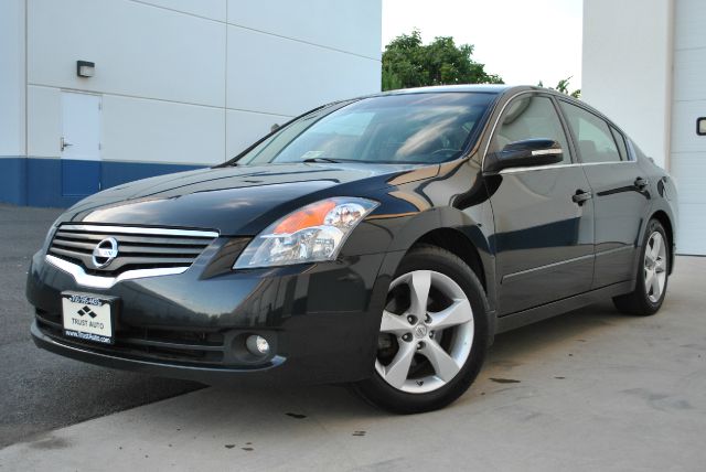 2008 Nissan Altima Flatbed Truck