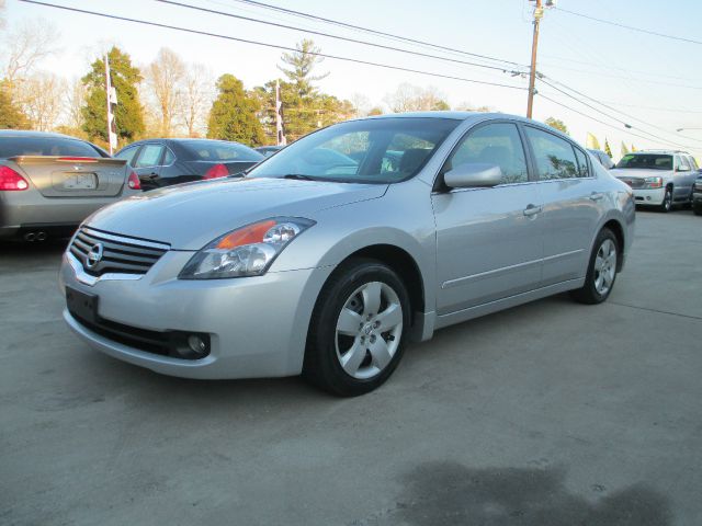 2008 Nissan Altima Pickupslt Quad Cab SWB 4WD 4x4 Truck