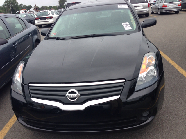2008 Nissan Altima SLT Quad Cab 2WD