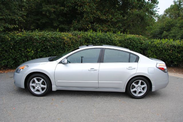2008 Nissan Altima SLT Quad Cab 2WD