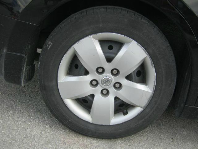 2008 Nissan Altima XL 12 Ft Utility Dump