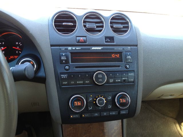 2008 Nissan Altima Eddie Bauer NICE