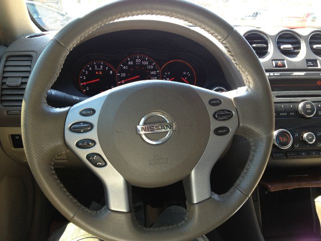 2008 Nissan Altima Eddie Bauer NICE