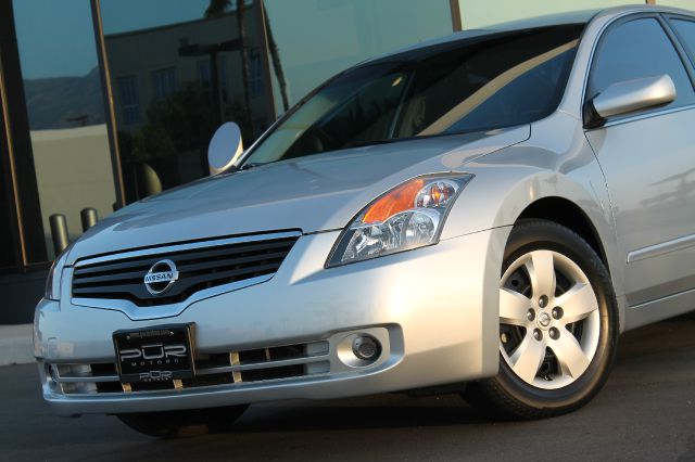 2008 Nissan Altima Pickupslt Quad Cab SWB 4WD 4x4 Truck
