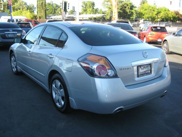2008 Nissan Altima Pickupslt Quad Cab SWB 4WD 4x4 Truck