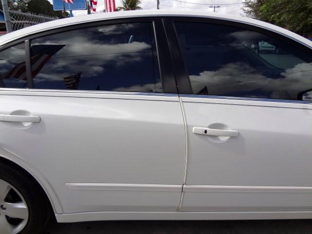 2008 Nissan Altima 2WD Crew Cab 140.5 Laramie