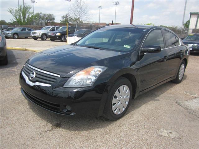 2008 Nissan Altima 4WD Crew Cab 140.5 Laramie