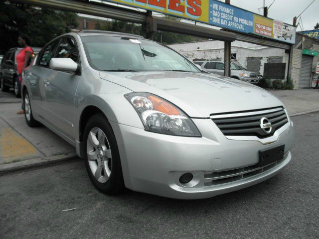 2008 Nissan Altima SLT Quad Cab 2WD