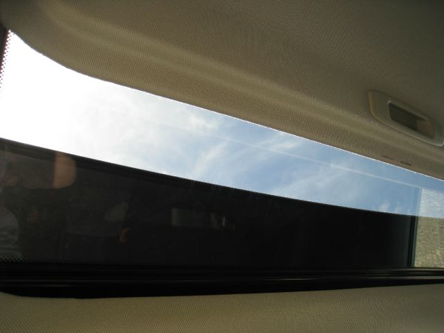 2008 Nissan Altima 1500 Van