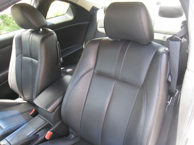 2008 Nissan Altima 1500 Van