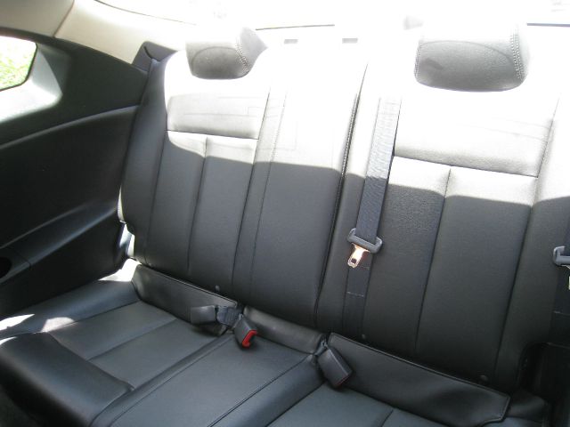 2008 Nissan Altima 1500 Van