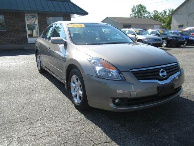 2008 Nissan Altima SLT Quad Cab 2WD