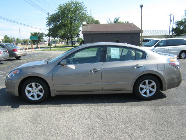 2008 Nissan Altima SLT Quad Cab 2WD