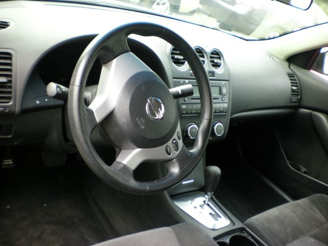 2009 Nissan Altima GS-R