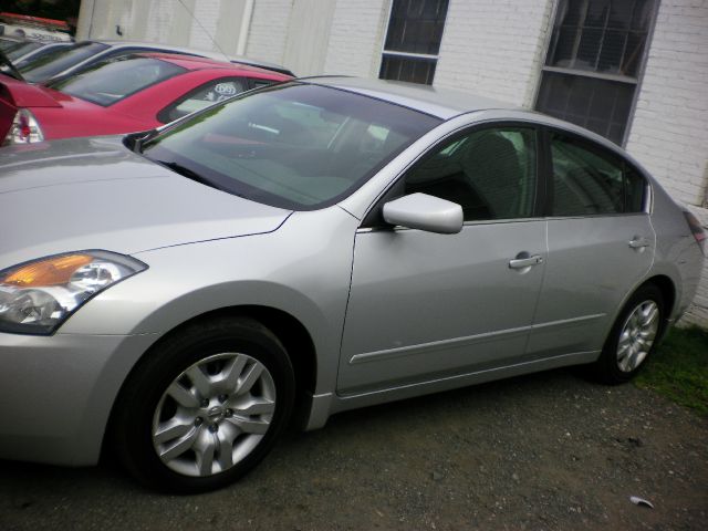 2009 Nissan Altima GS-R