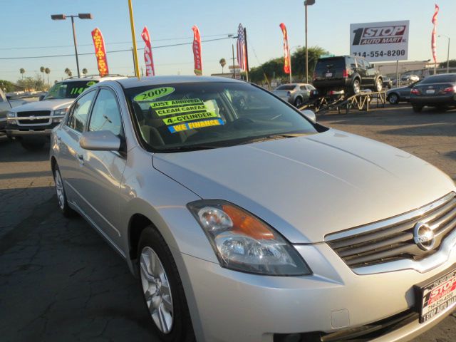 2009 Nissan Altima Pickupslt Quad Cab SWB 4WD 4x4 Truck