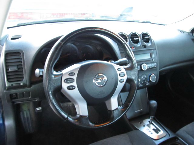 2009 Nissan Altima Pickupslt Quad Cab SWB 4WD 4x4 Truck