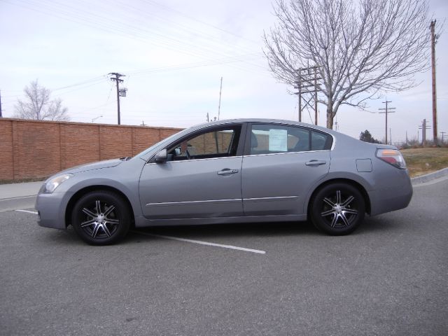 2009 Nissan Altima GS-R