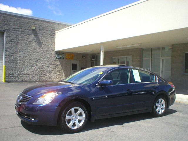 2009 Nissan Altima SLT Quad Cab 2WD