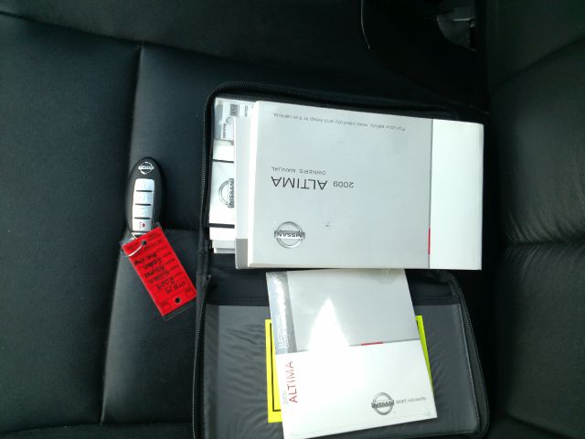 2009 Nissan Altima LS S