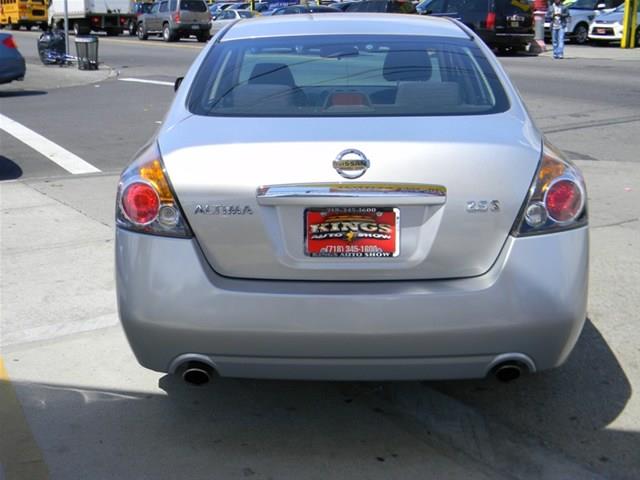 2009 Nissan Altima GS-R