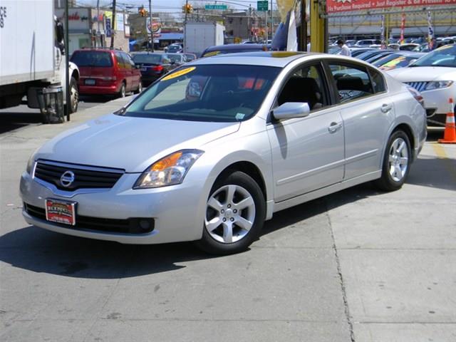 2009 Nissan Altima GS-R