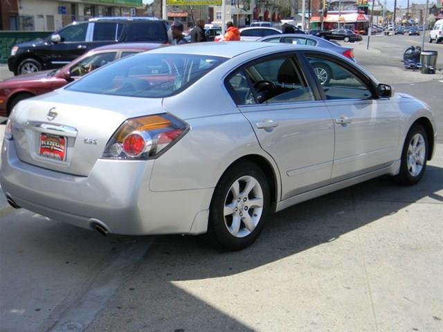 2009 Nissan Altima GS-R
