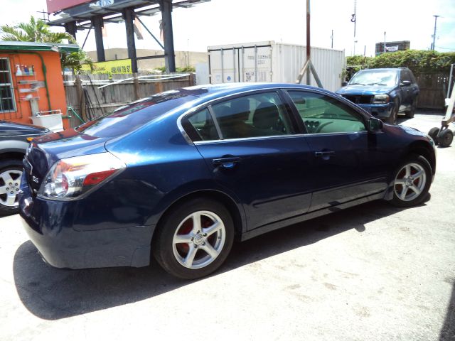 2009 Nissan Altima GS-R