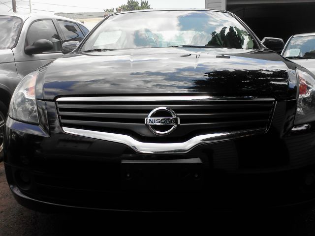 2009 Nissan Altima SLT Quad Cab 2WD